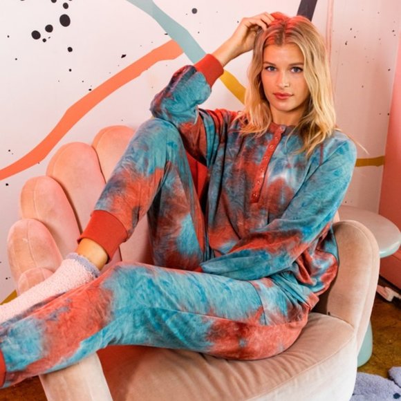 PLUS  tie-dye knit lounge set ★ sweatshirt + joggers ★ sizes 1X, 2X - Picture 7 of 8